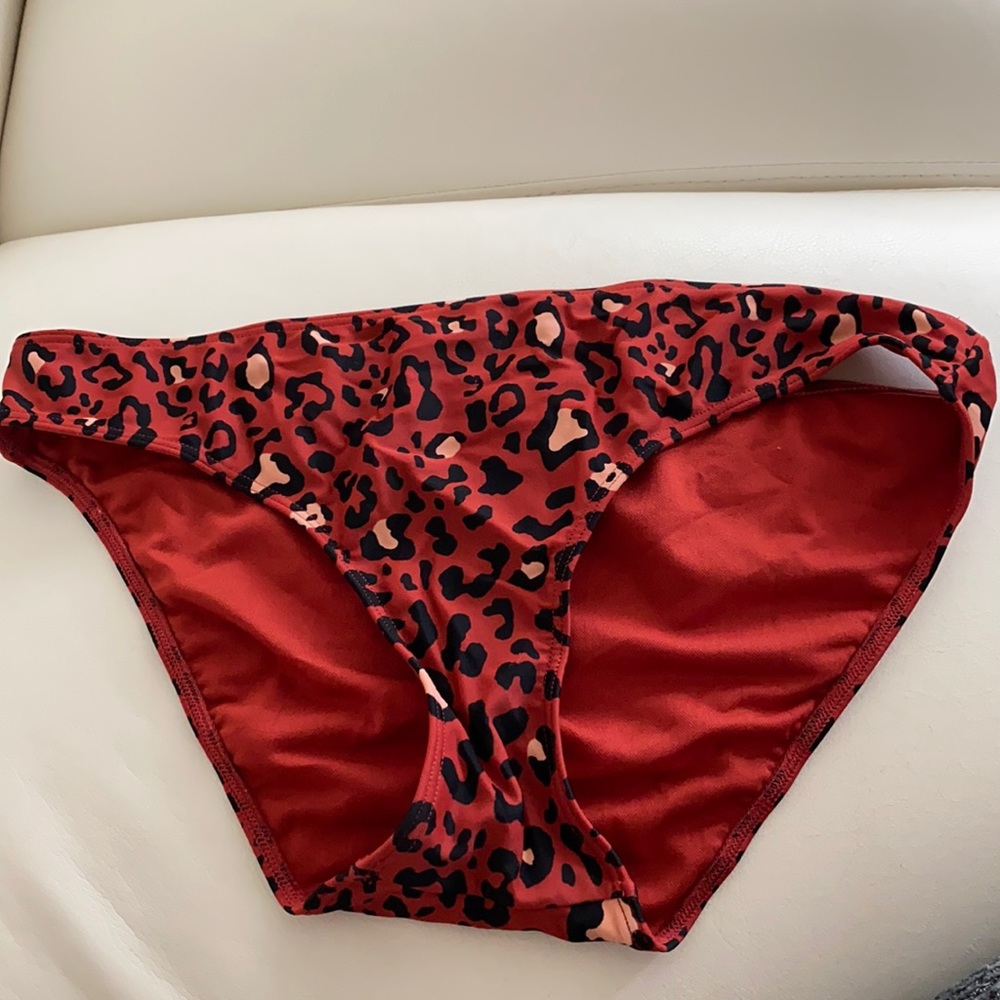 Bikini bottoms